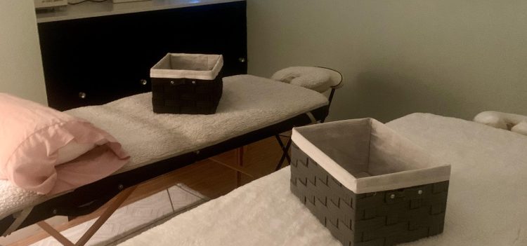 Couple-Massage-Maui